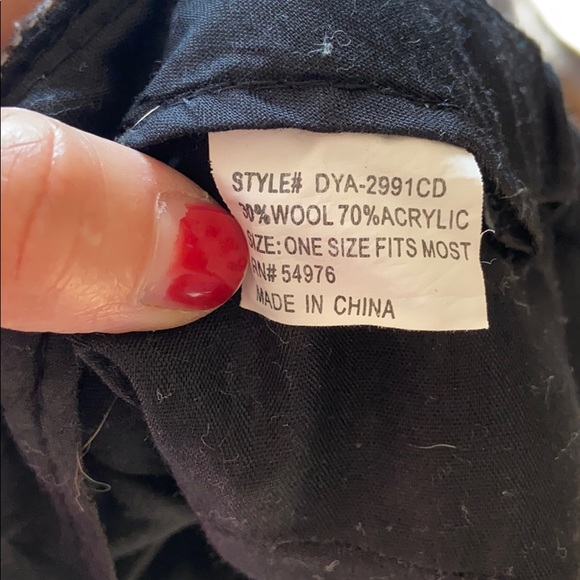 Grey Plaid Forever 21 Hat - Picture 3 of 3